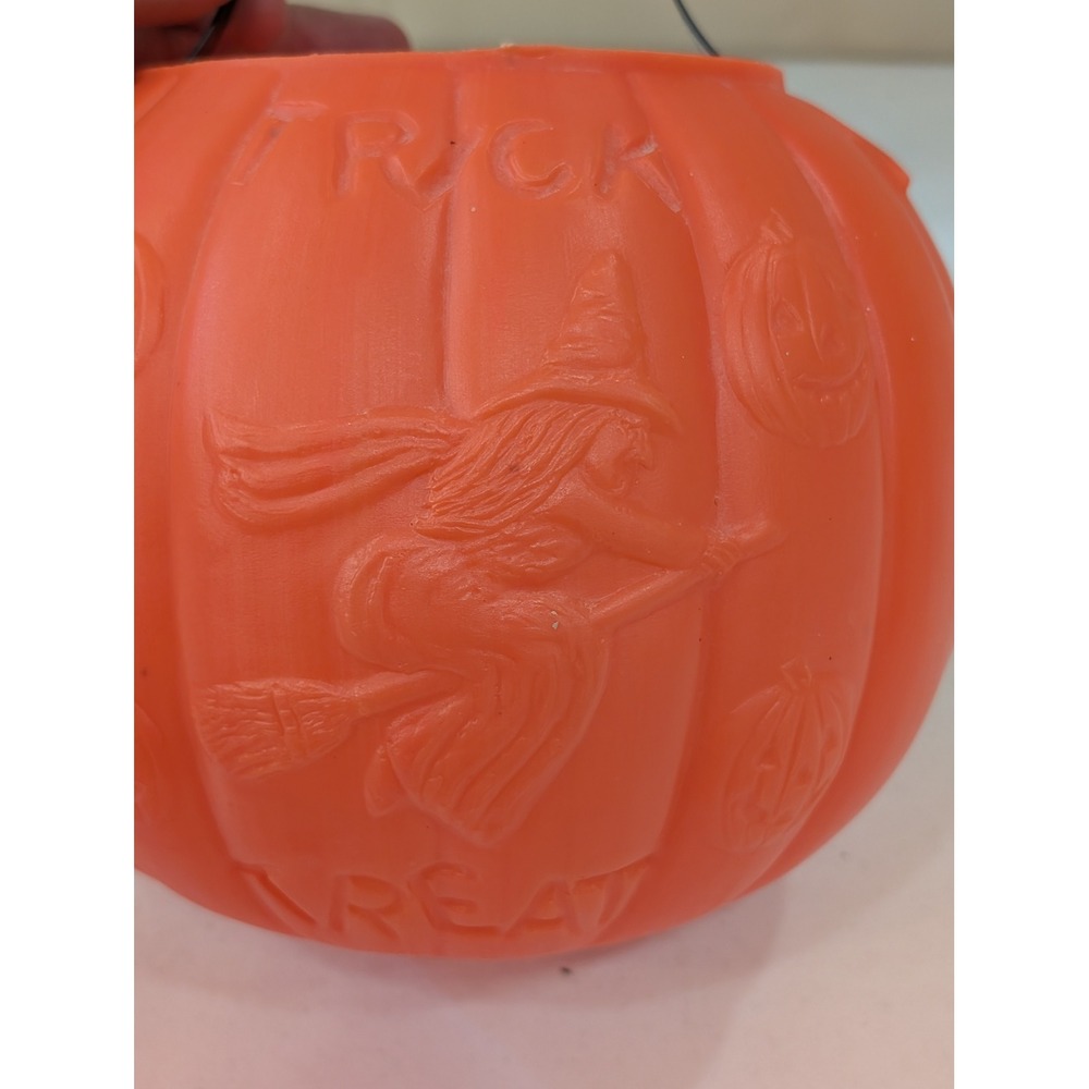 VTG AJ Benzi Halloween Trick or Treat Pumpkin Bucket Blow‎ Mold Witch Decor 800 - Picture 3 of 4